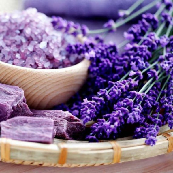 Парфумована%20соєва%20свічка%20Spring%20Air® Lavender – Лаванда 230 мл